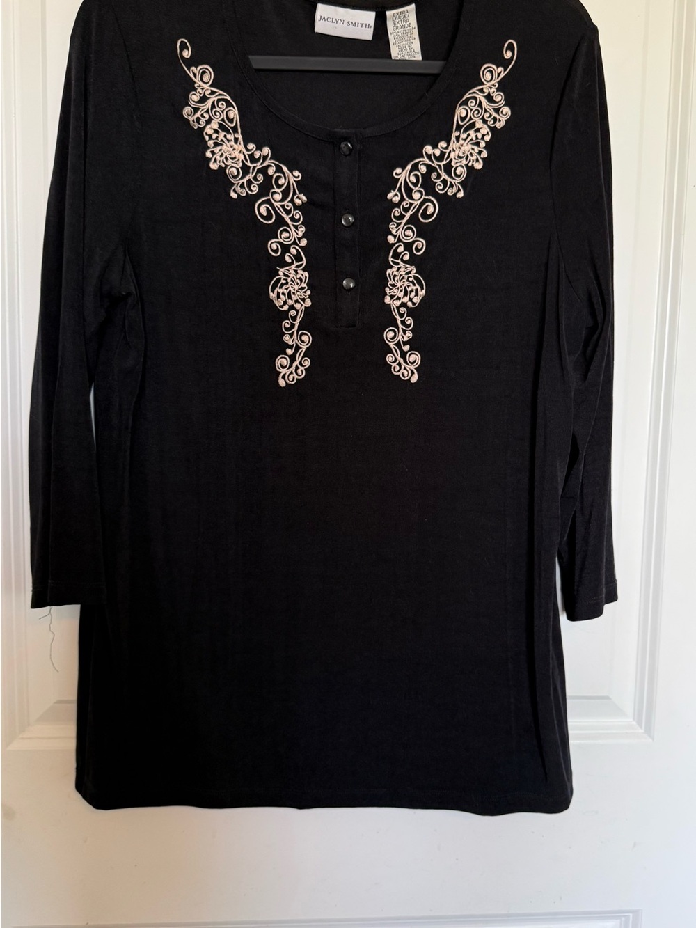 SMITH Black Long-Sleeve Henley Top with Cream Embroidery